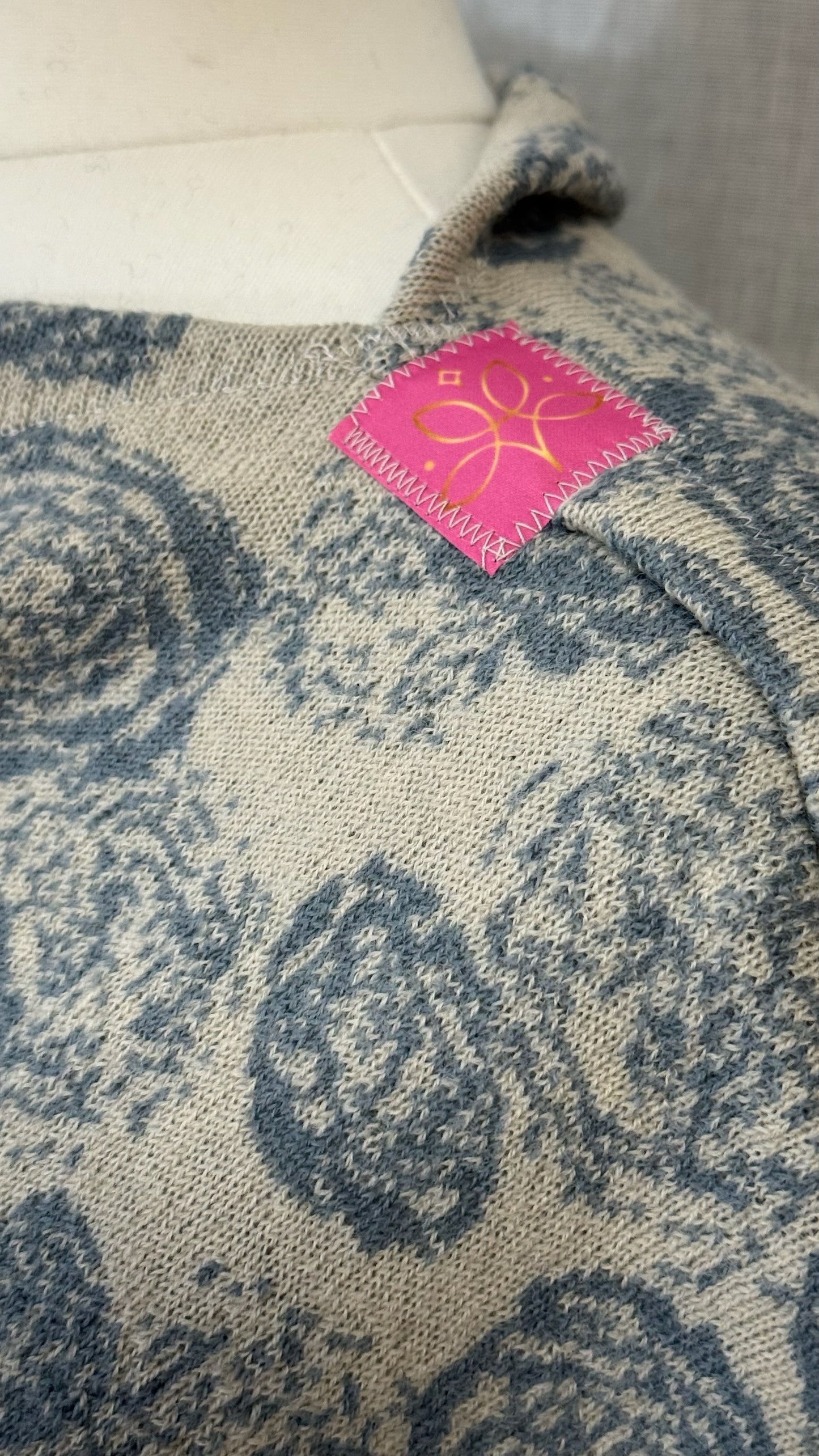 Poncho Rose sand mit blaugrau