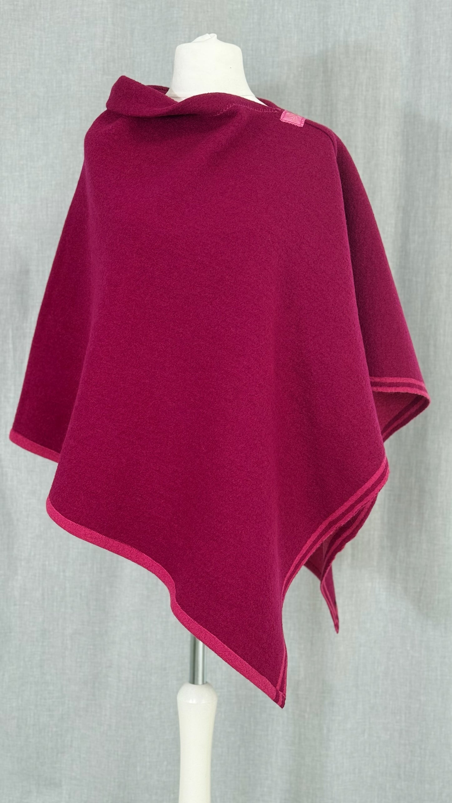 Poncho Brombeere (dunkel)