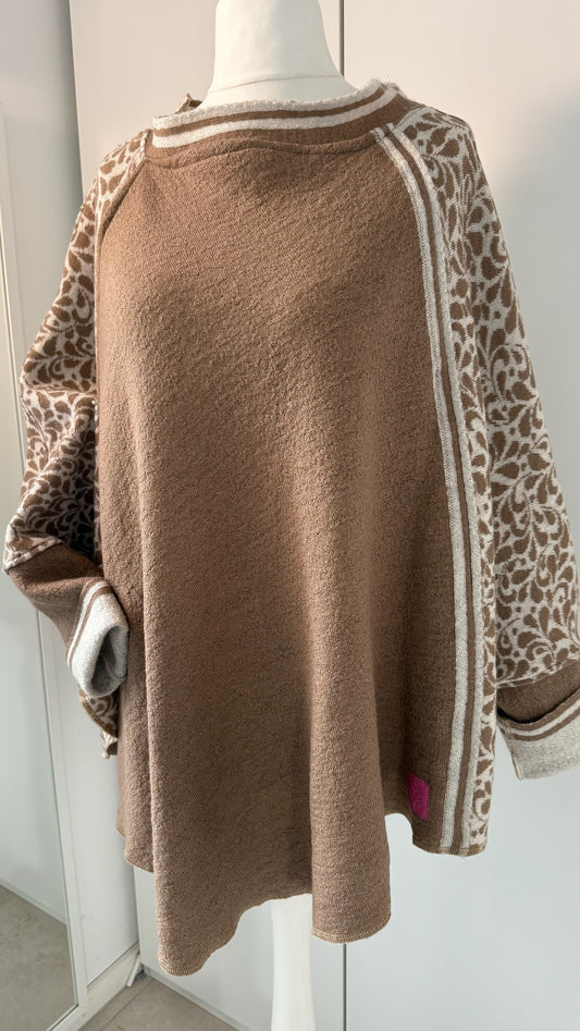 Cape mit Armstulpe