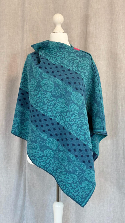 Poncho, Türkis mit hellblaublau, Rautenmuster